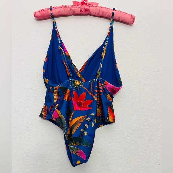Farm Rio Macaw Party One Piece Swimsuit Size Medium - Picture 3 of 5